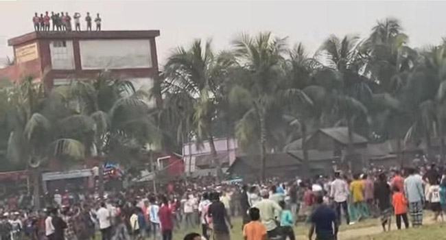 আড়াইহাজারে ফুটবল খেলাকে কেন্দ্র করে সংঘর্ষ, আহত ১৬
