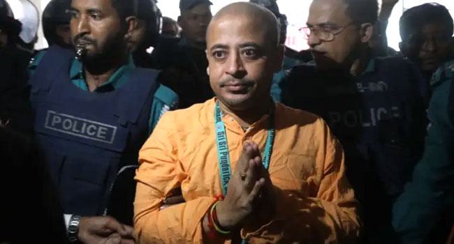 চিন্ময়কে গ্রেফতারের নিন্দা জানিয়ে ভারতের বিবৃতি