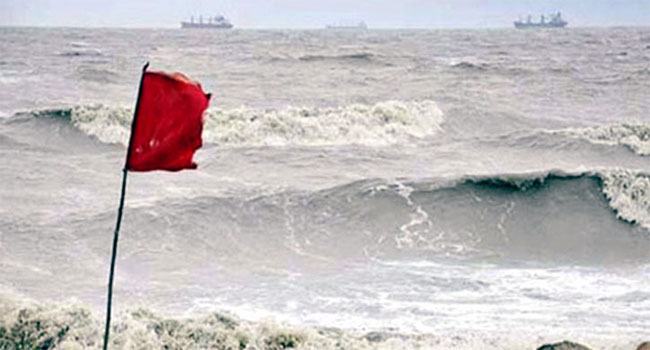 বঙ্গোপসাগরে নিম্নচাপ বন্দরে বহাল ১ নম্বর সঙ্কেত