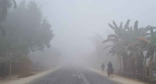 শীতে কাঁপছে তেঁতুলিয়া