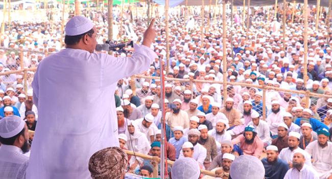 উগ্রবাদী সংগঠন ইসকনকে নিষিদ্ধ করতে হবে : চরমোনাই পীর
