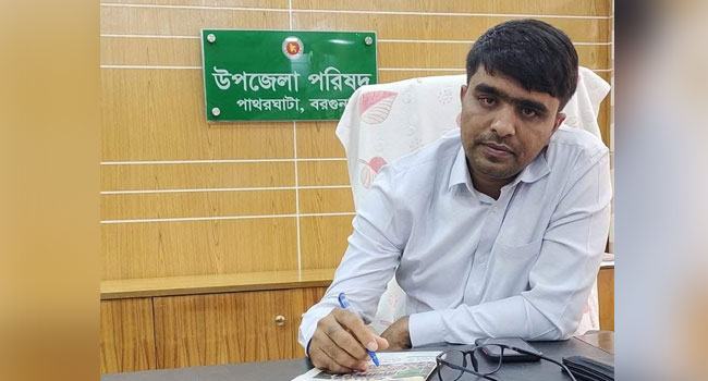পাথরঘাটায় সাবেক উপজেলা চেয়ারম্যান আটক