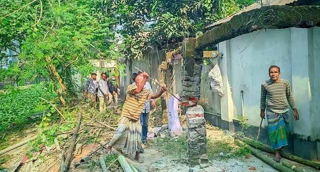 রংপুরে শ্যামা সুন্দরী খালে উচ্ছেদ অভিযান