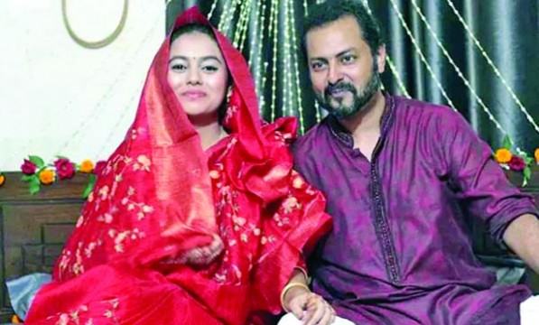 বিয়ে করলেন ‘বাজে স্বভাব’ গানের গায়ক