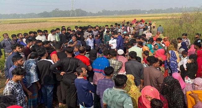 দে‌বিদ্বা‌রে বিল থে‌কে জোড়া লাশ উদ্ধার