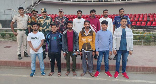 ভারতে কারাভোগ শেষে দেশে ফিরলেন ৯ বাংলাদেশী