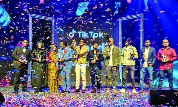 দেশসেরা ক্রিয়েটরদের অ্যাওয়ার্ডস দিলো টিকটক