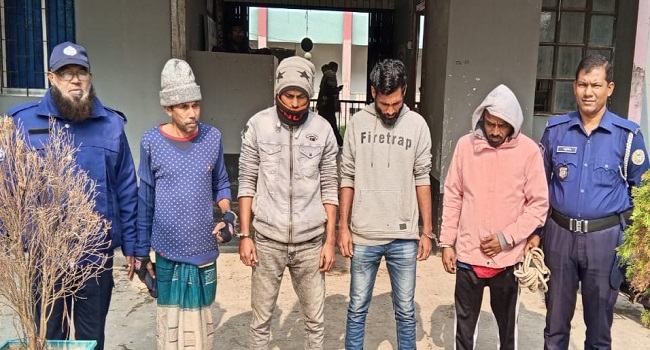 কাউখালীতে ৩ মাদককারবারি গ্রেফতার