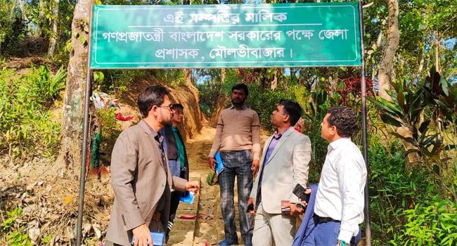 কুলাউড়ায় সরকারি জমিতে স্থাপনা গুঁড়িয়ে দিলো প্রশাসন