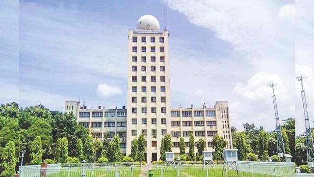 আকাশ মেঘলা থাকতে পারে