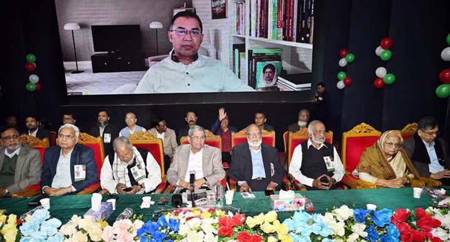 রাষ্ট্র মেরামতের সময় জানতে চাওয়ার অধিকার জনগণের রয়েছে : তারেক রহমান