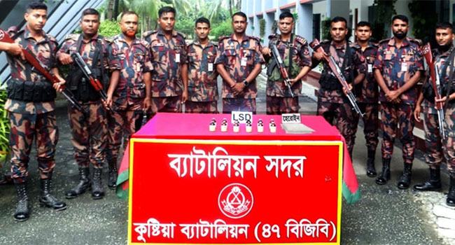 কুষ্টিয়ায় ট্রেন থেকে সাড়ে ৬ কোটি টাকার মাদকদ্রব্য উদ্ধার