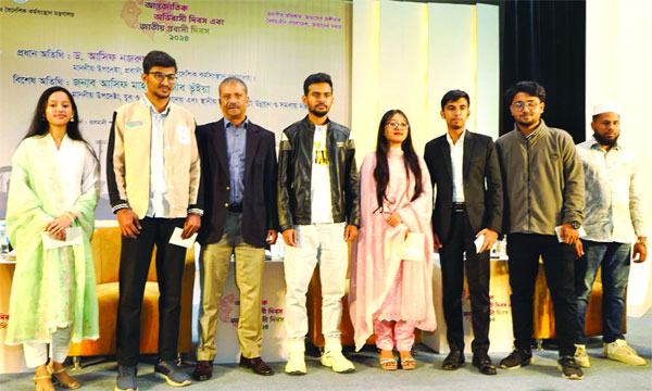 আ’লীগ সরকার ইসলামী ব্যাংকগুলোকে টার্গেট করে লুট করেছে : আসিফ নজরুল