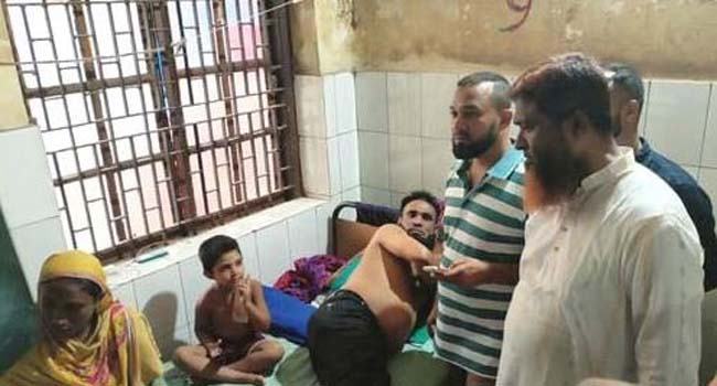 শরীরে ছররা গুলি নিয়ে ব্যথায় দিন কাটাচ্ছেন আব্দুস সোবহান