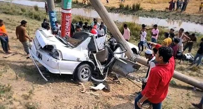 সিলেটে বিদ্যুতের খুঁটিতে প্রাইভেটকারের ধাক্কা, নিহত ৩