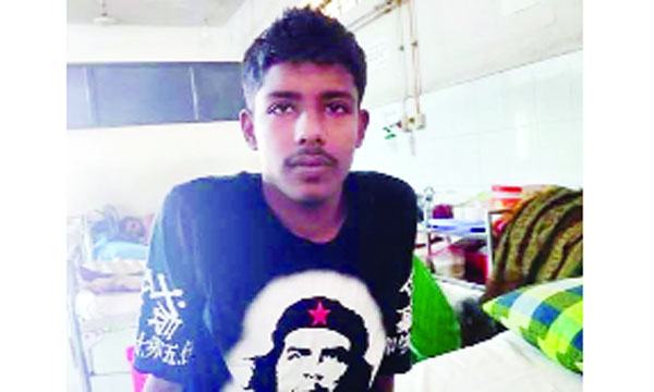 হাবিবুল ক্রিকেটার হতে চেয়েছিলেন, গুলিবিদ্ধ পা নিয়ে এখন হাসপাতালের বেডে
