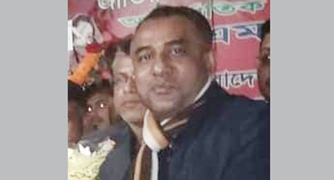 সাদুল্লাপুরে আ’লীগ নেতা গ্রেফতার