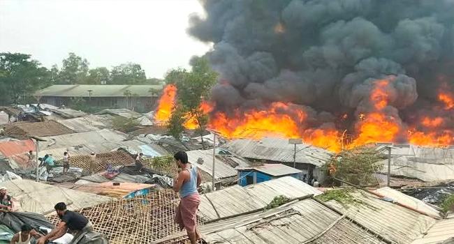 কক্সবাজারে কুতুপালং রোহিঙ্গা ক্যাম্পে অগ্নিকাণ্ড, ২ শিশুর মৃত্যু