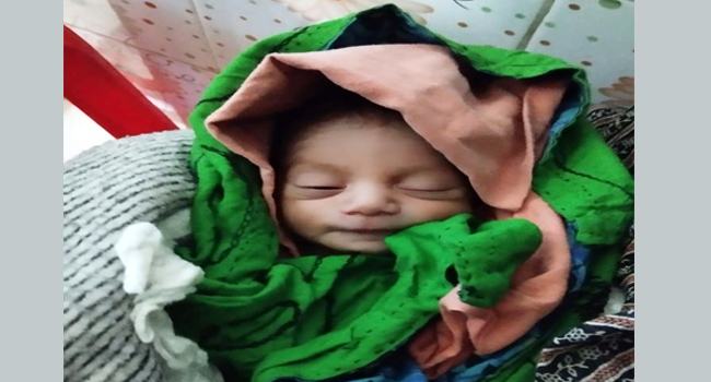 সড়কের পাশে নবজাতকের কান্না, উদ্ধার করলেন পথচারী