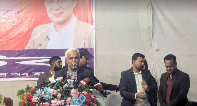 রাজনৈতিক দল না, ঘাপটি মেরে থাকা স্বৈরাচারের দোসরদের পিছনে লাগুন : ডা: জাহিদ