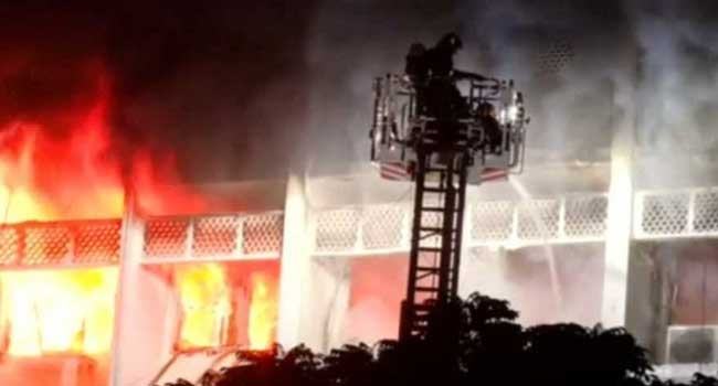সচিবালয়ের আগুন লাগা ভবনেই উপদেষ্টা নাহিদ-আসিফের মন্ত্রণালয়