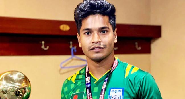 স্ট্রাইকার সঙ্কটে ঢাকা আবাহনী