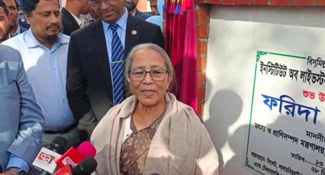 মন্ত্রণালয় সংস্কার ও দুর্নীতির বিচার একসাথে চলবে : প্রাণিসম্পদ উপদেষ্টা
