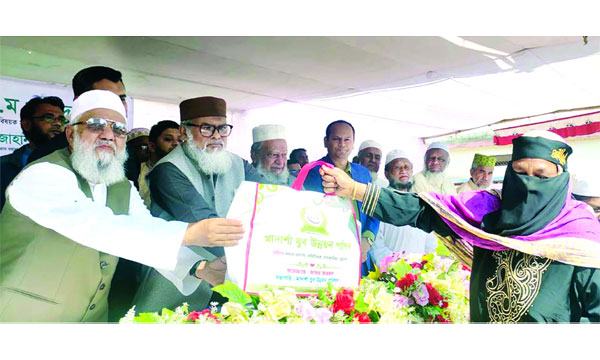 স্বৈরাচার আ’লীগ ও ষড়যন্ত্রকারীদের বিরুদ্ধে আবারো আন্দোলন : ধর্ম উপদেষ্টা