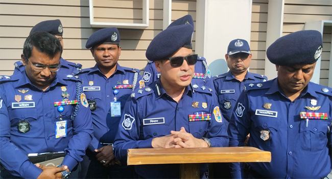 ‘দেশের পর্যটনকেন্দ্রগুলো নিরাপত্তার চাদরে ঢাকা রয়েছে’