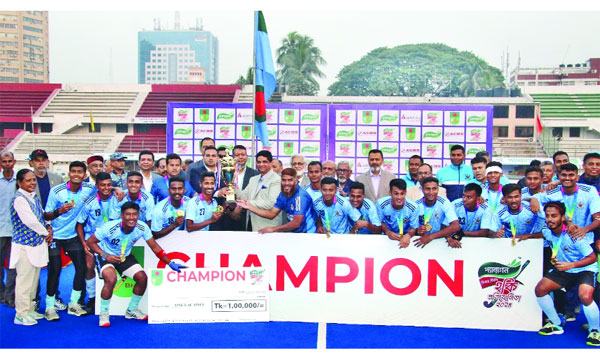 প্রথম শিরোপা বিমানবাহিনীর