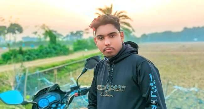 চুয়াডাঙ্গায় সড়ক দুর্ঘটনায় কলেজছাত্র নিহত