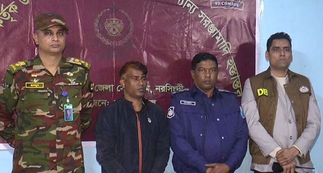 ছাত্রদলকর্মী হুমায়ুন হত্যা : প্রধান আসামি অস্ত্রসহ আটক