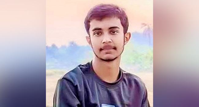 থার্টি ফার্স্ট নাইট পালনের সময় ছাদ থেকে পড়ে স্কুলছাত্রের মৃত্যু