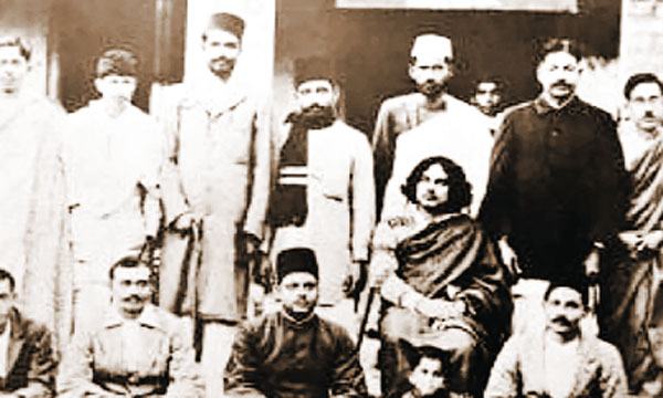 কাজী নজরুল ইসলাম, বঙ্গীয় মুসলিম তরুণ সম্মিলন ও সৈয়দ আসাদ উদ্দৌলা শিরাজী