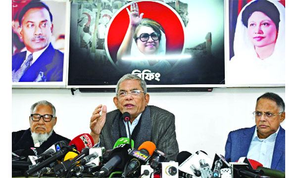 রাজনৈতিক বিতর্কে চাপা পড়ে যাচ্ছে আ’লীগের লুটপাট-চিত্র