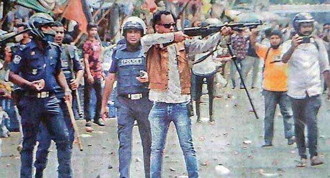 বিএনপির র‌্যালিতে গুলি : ডিবির সেই এসআই কনক গ্রেফতার