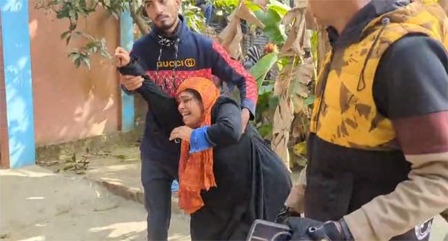 বন্ধুর বাসার মাটি খুঁড়ে মিললো নিখোঁজ রিকশাচালকের লাশ