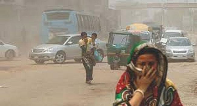 দূষিত শহরের তালিকার আবারো শীর্ষে ঢাকা
