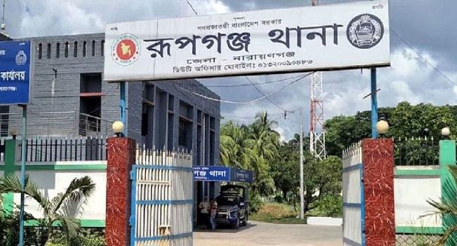 রূপগঞ্জে পুলিশ পরিচয়ে দুই প্রবাসীর গাড়িতে ডাকাতি