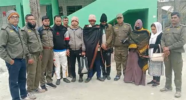মোংলায় হরিণের গোশতসহ আটক ৬