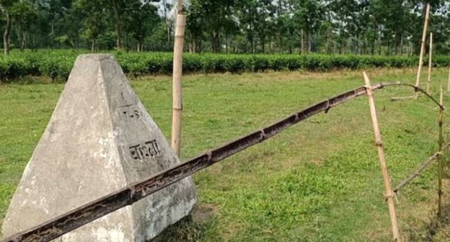 নওগাঁ সীমান্তে কাঁটাতারের বেড়া দেয়ার চেষ্টা, বিজিবির বাধা