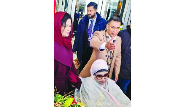 মা-ছেলের পুনর্মিলন