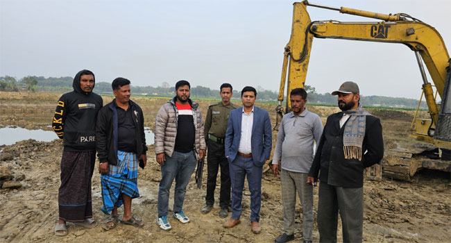 চুয়াডাঙ্গায় মাটি কাটার দায়ে আড়াই লাখ টাকা জরিমানা