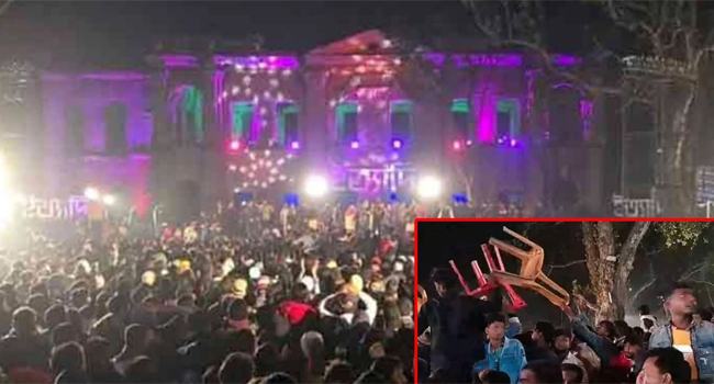 হানিফ সংকেতের ‘ইত্যাদি’ অনুষ্ঠানে ভাঙচুর-মারামারি