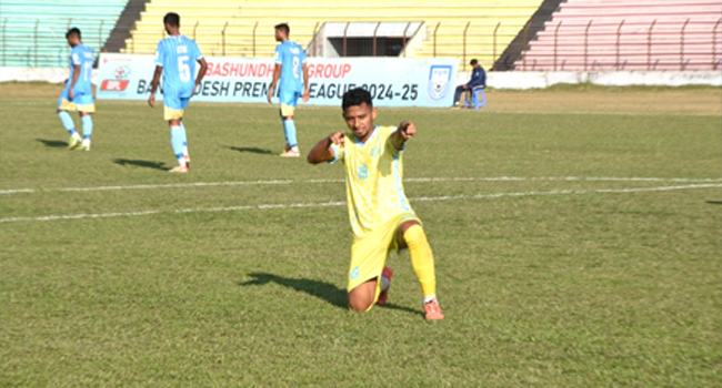 দ্বিতীয় স্থানে ঢাকা আবাহনী