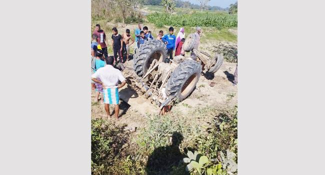 খাগড়াছড়িতে ট্রাক্টরচাপায় চালক নিহত