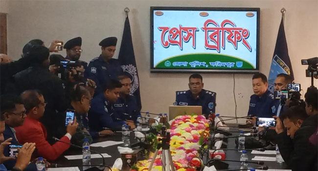 ভাঙ্গায় বাড়ির কেয়ারটেকার হত্যাকাণ্ডের রহস্য উদঘাটন, গ্রেফতার ৩