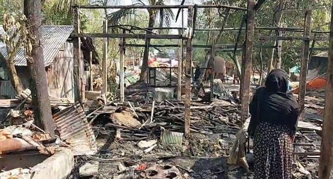 লাকসামে ৯ ঘর আগুনে পুড়ে ছাই