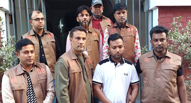 ময়মনসিংহে মেডিক্যাল ভর্তির প্রশ্ন ফাঁসের প্রতারণার দায়ে কলেজছাত্র গ্রেফতার