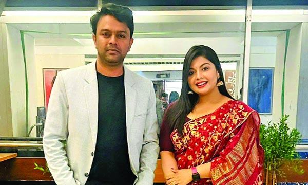 গানে গানে বছর শুরু লাবণ্য-মোমিনের